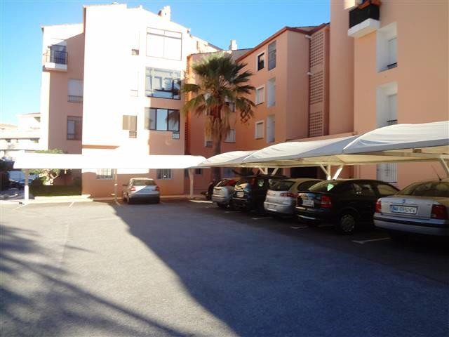 Middle Floor Apartment in Nueva Andalucía