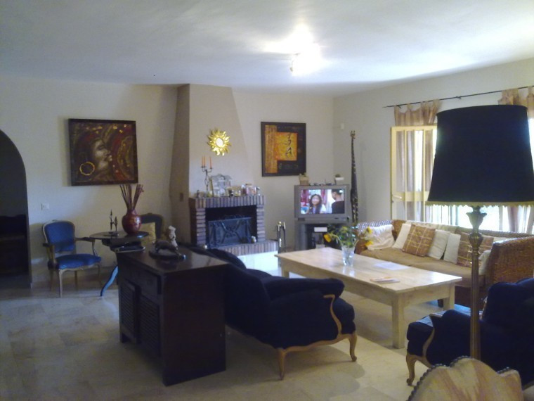 Detached Villa in Nueva Andalucía