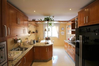 Middle Floor Apartment in Marbella