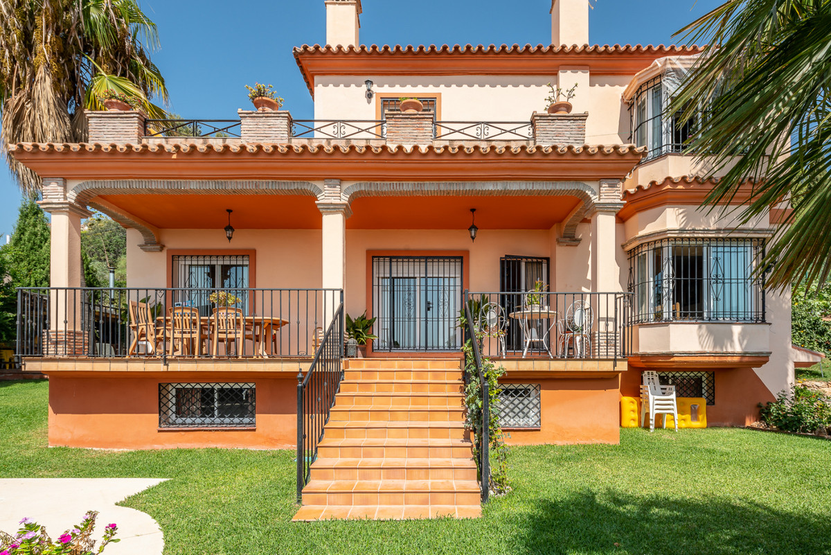 Detached Villa in Marbella