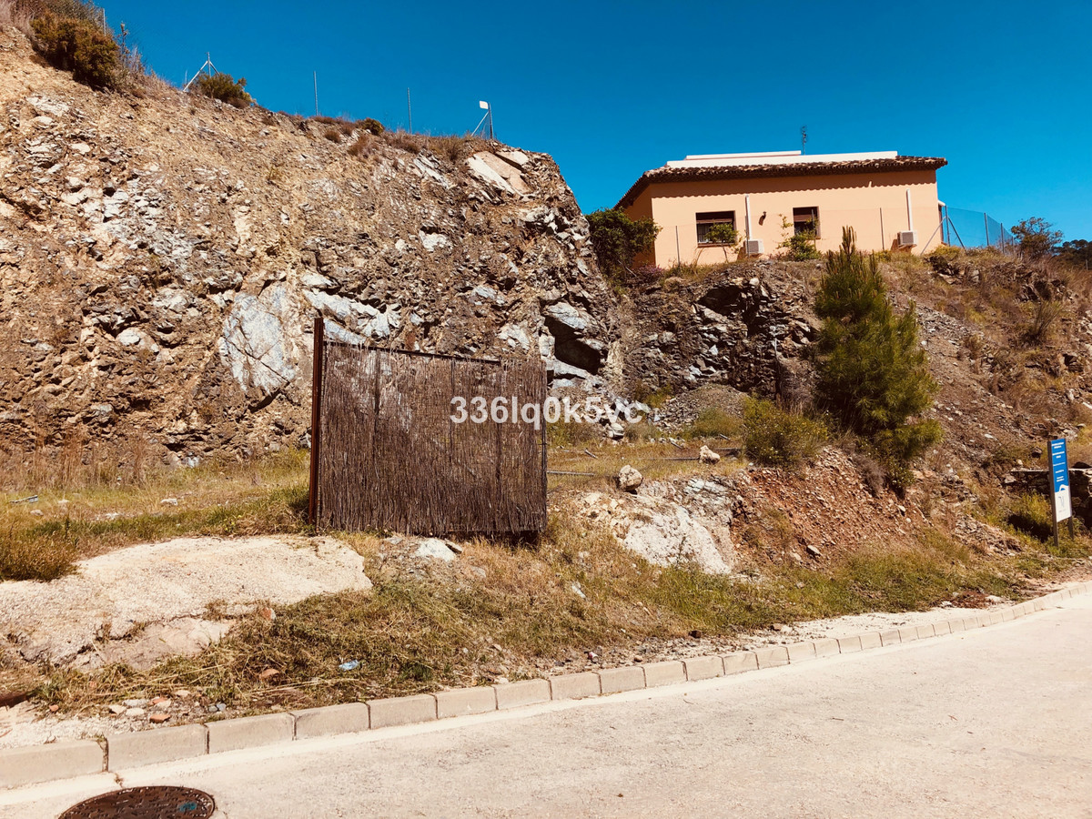 Residential Plot in Benahavís