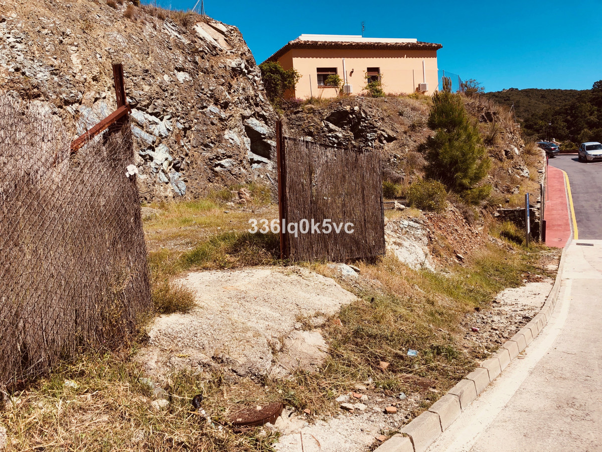 Residential Plot in Benahavís