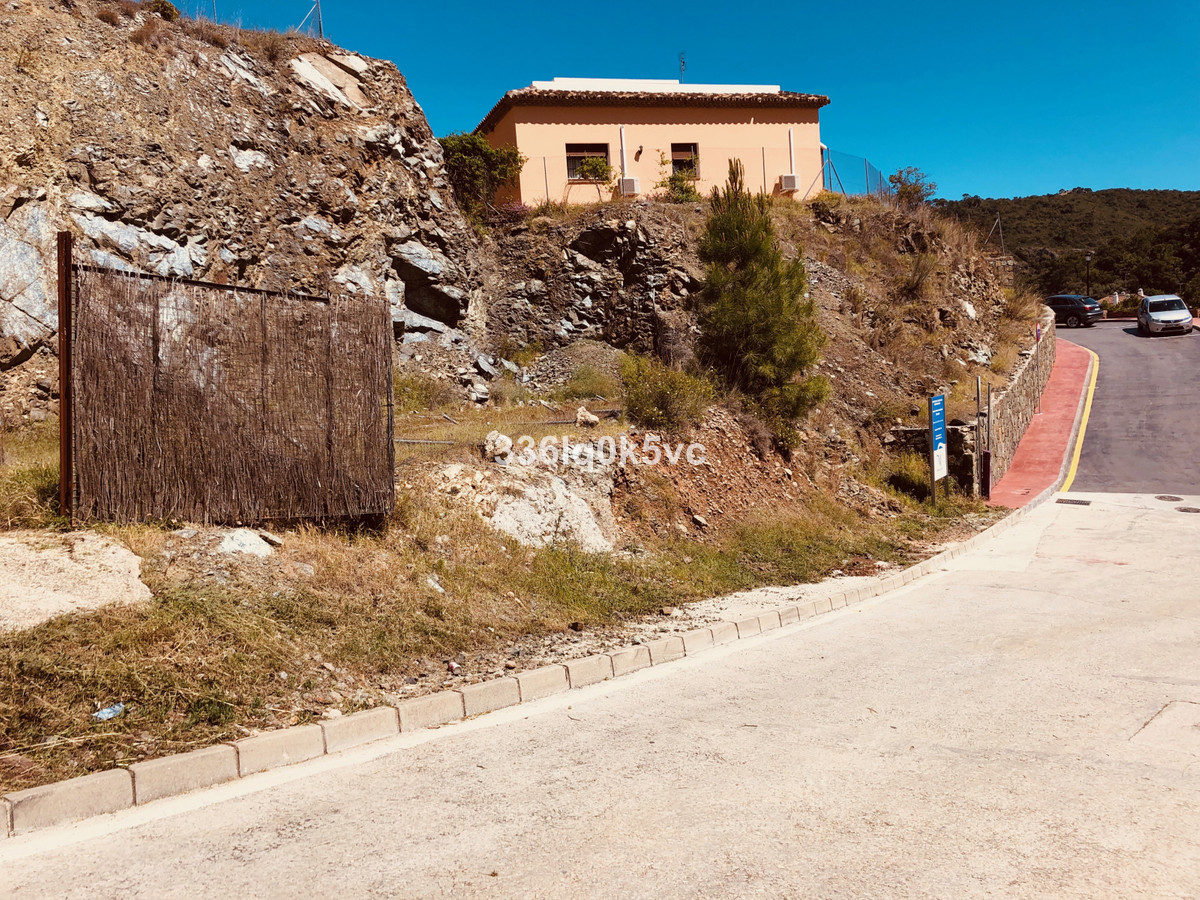Residential Plot in Benahavís