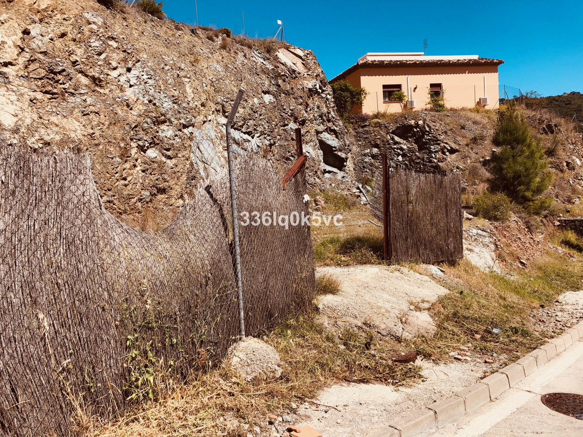 Residential Plot in Benahavís