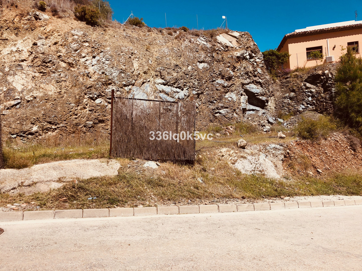 Residential Plot in Benahavís
