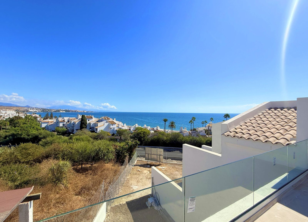 Semi-Detached House in Estepona