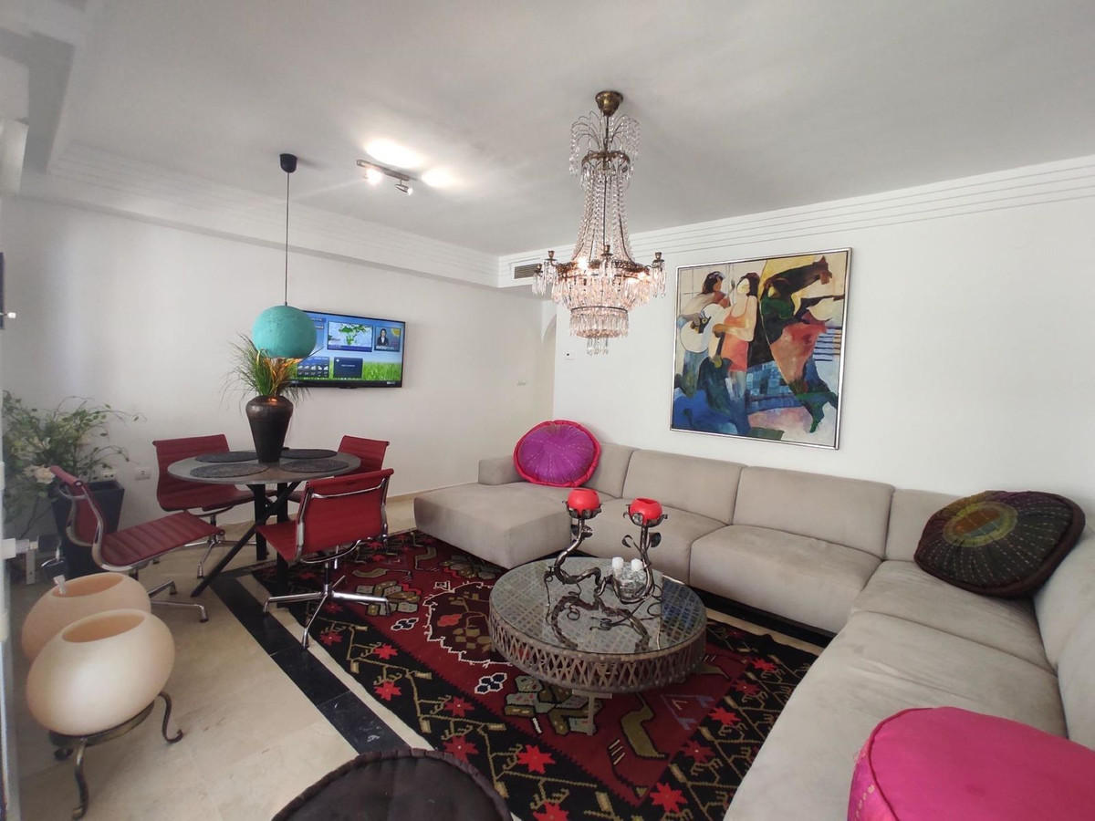 Middle Floor Apartment in Marbella
