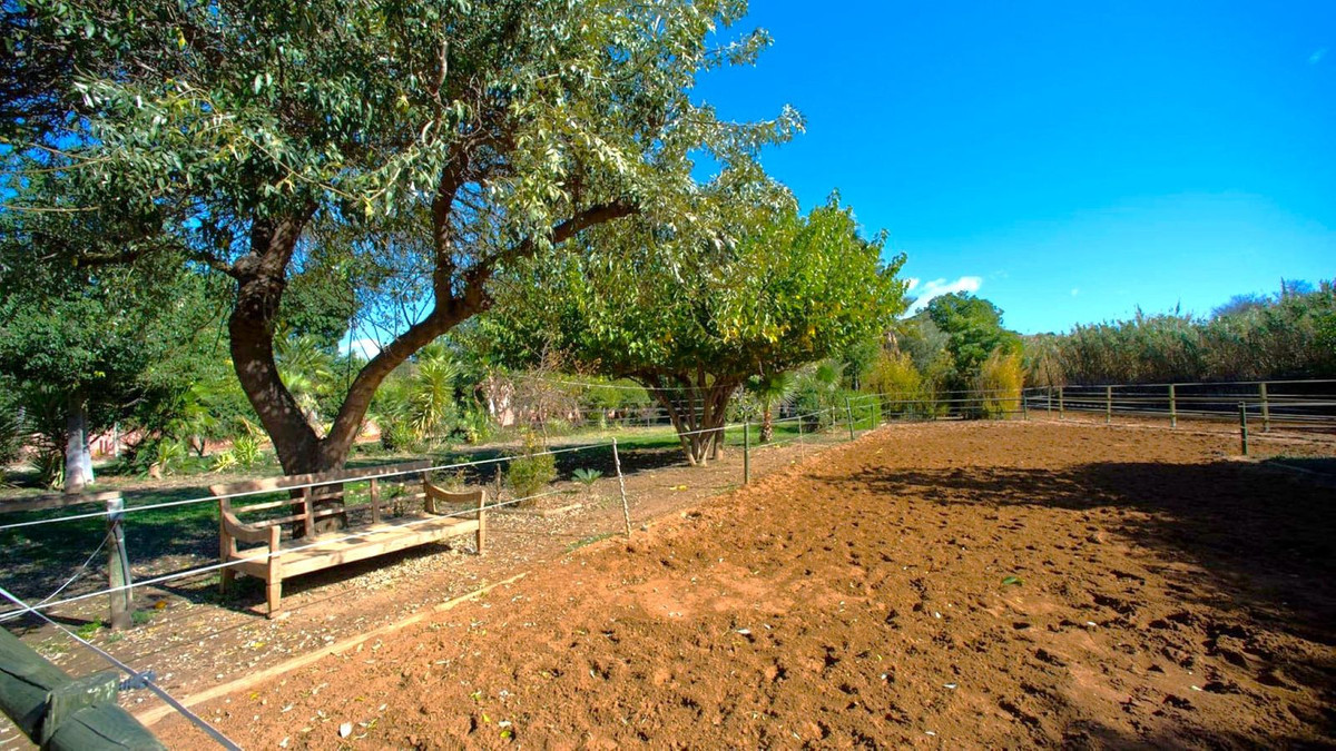 Finca - Cortijo in Estepona
