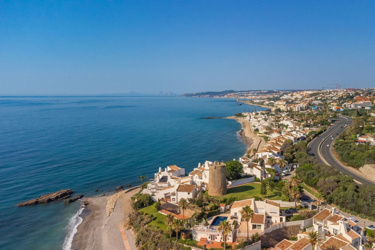 Detached Villa in Estepona