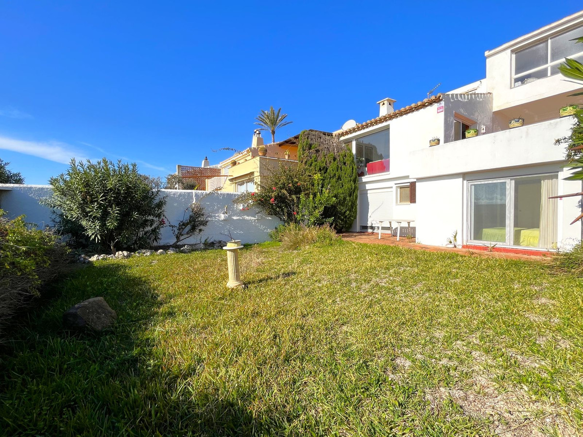 Detached Villa in Estepona
