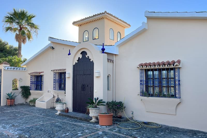 Detached Villa in Estepona