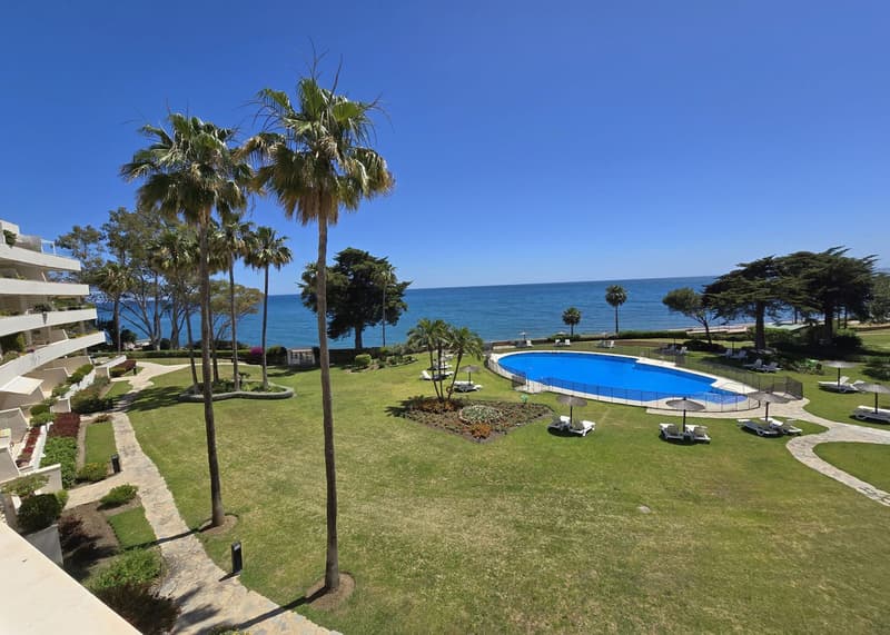 Middle Floor Apartment in Estepona