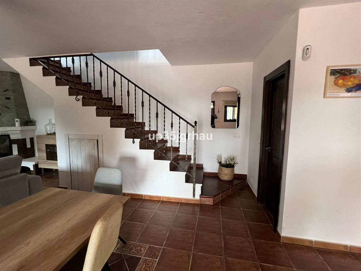 Detached Villa in Estepona