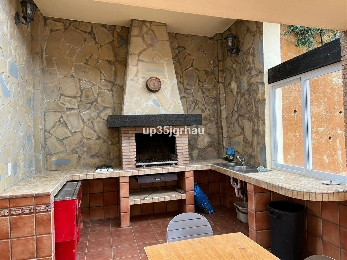 Detached Villa in Estepona
