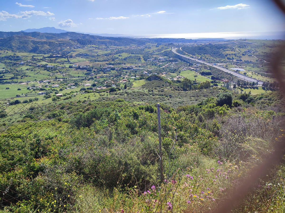 Land in Estepona
