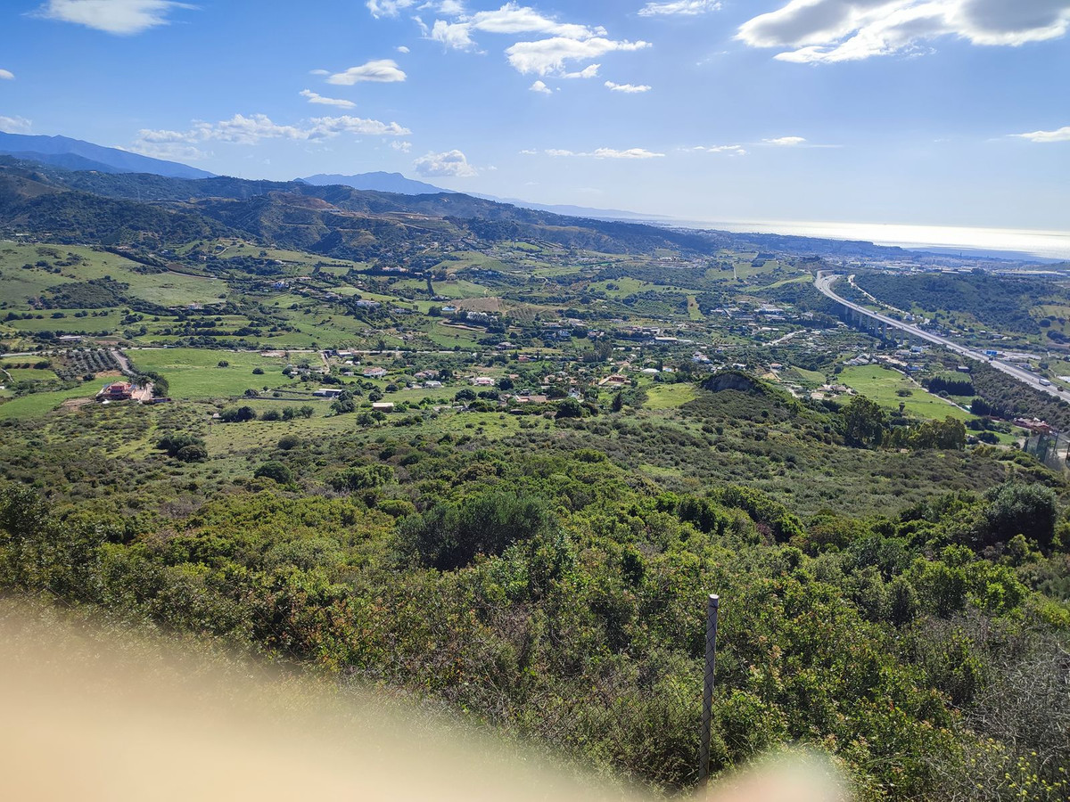 Land in Estepona
