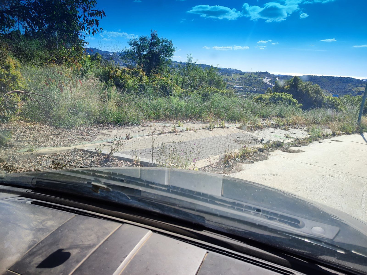 Land in Estepona