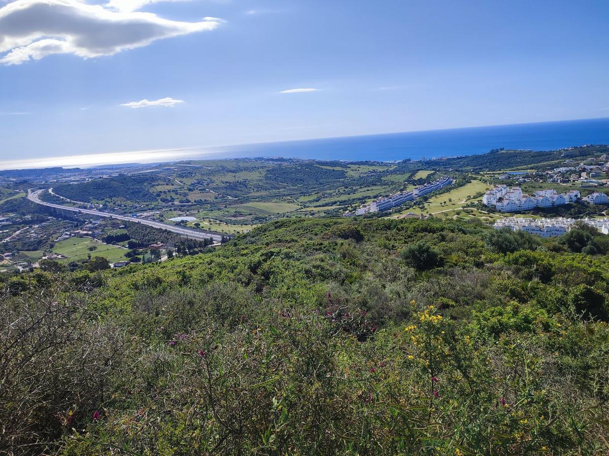 Land in Estepona