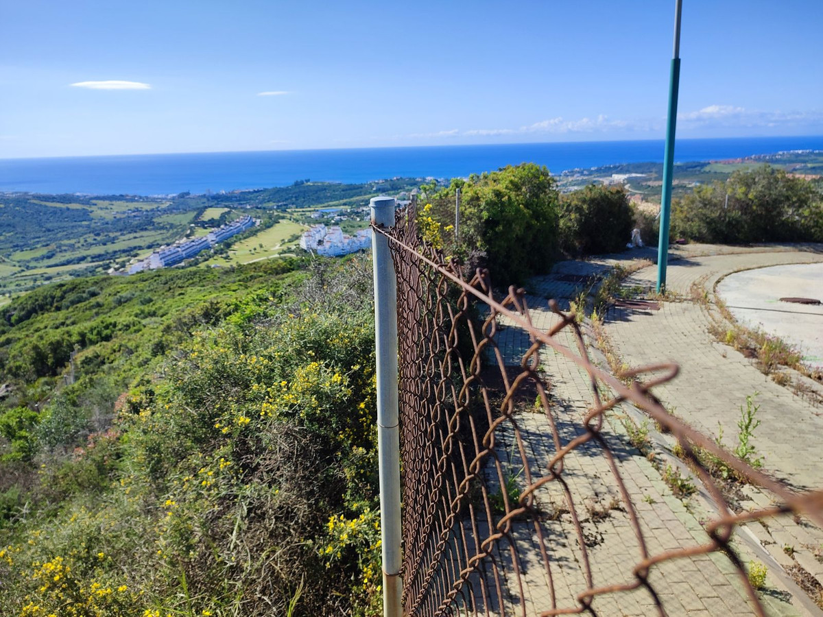 Land in Estepona