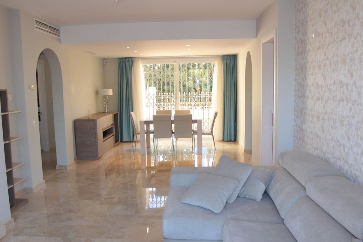 Middle Floor Apartment in Marbella