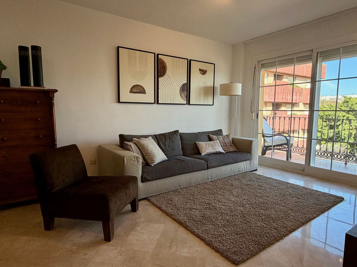 Middle Floor Apartment in Marbella