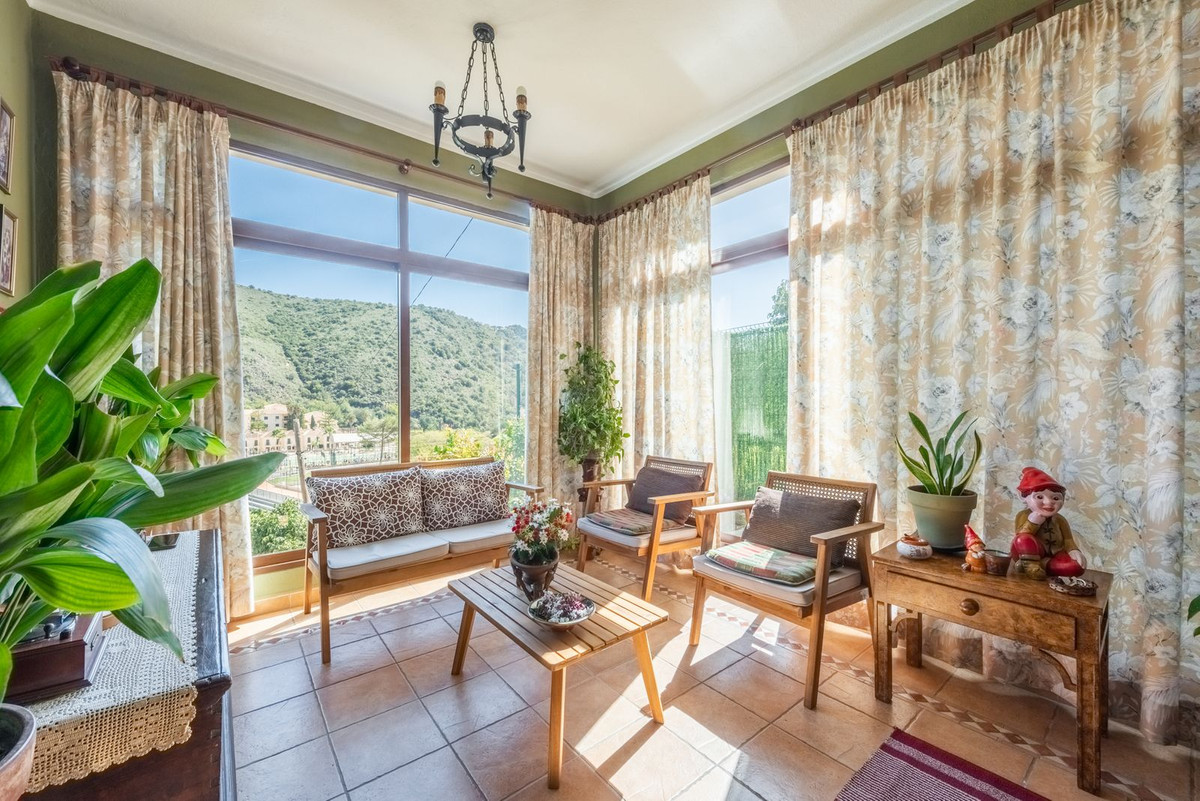 Ground Floor Apartment in Benahavís