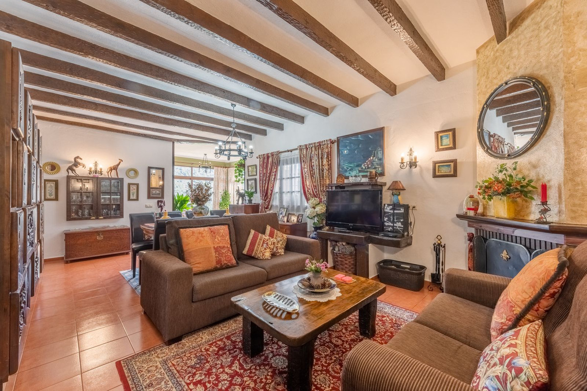Ground Floor Apartment in Benahavís