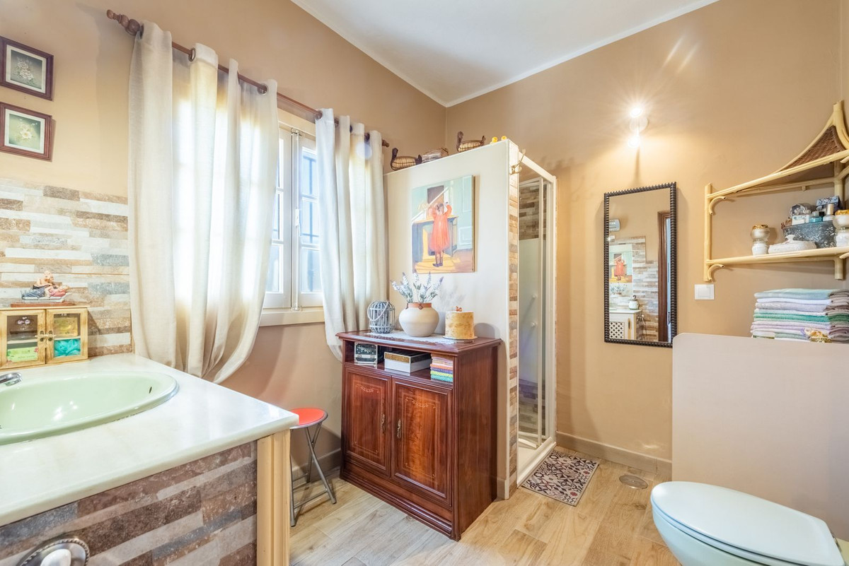 Ground Floor Apartment in Benahavís