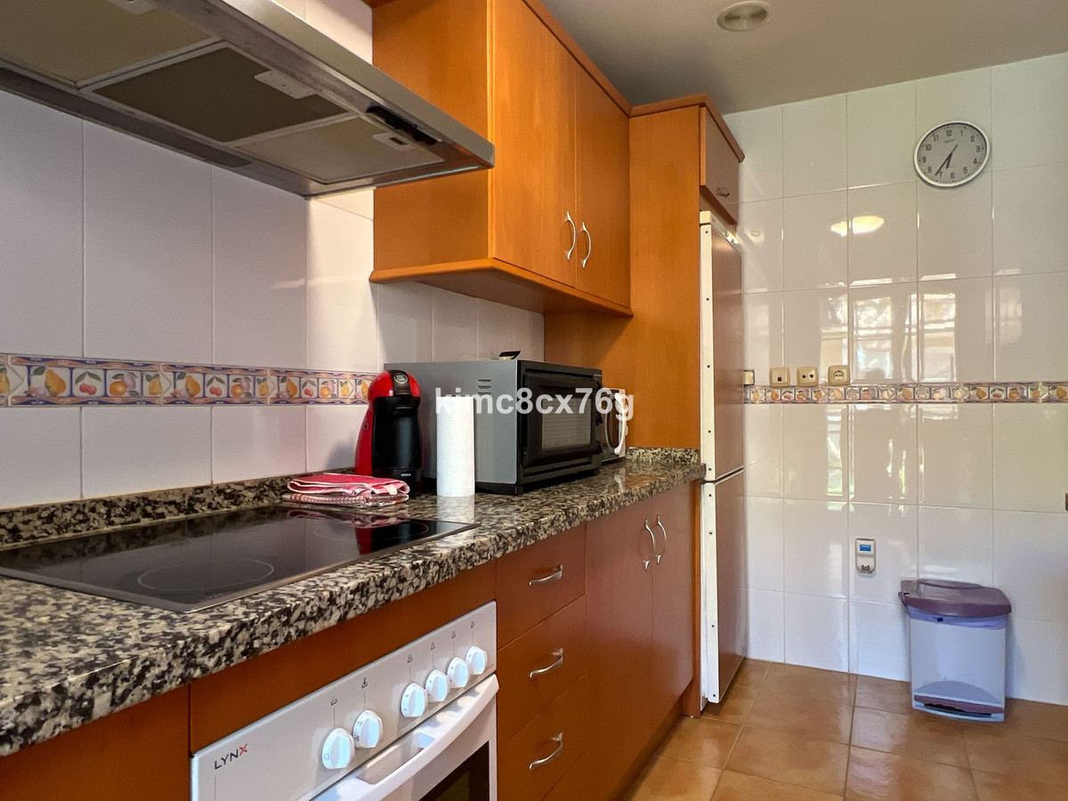 Middle Floor Apartment in Marbella
