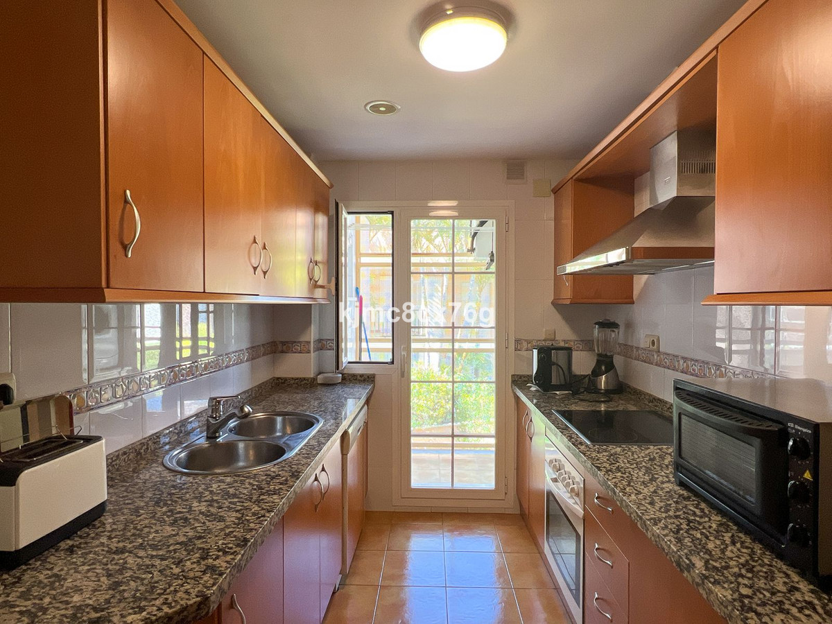 Middle Floor Apartment in Marbella