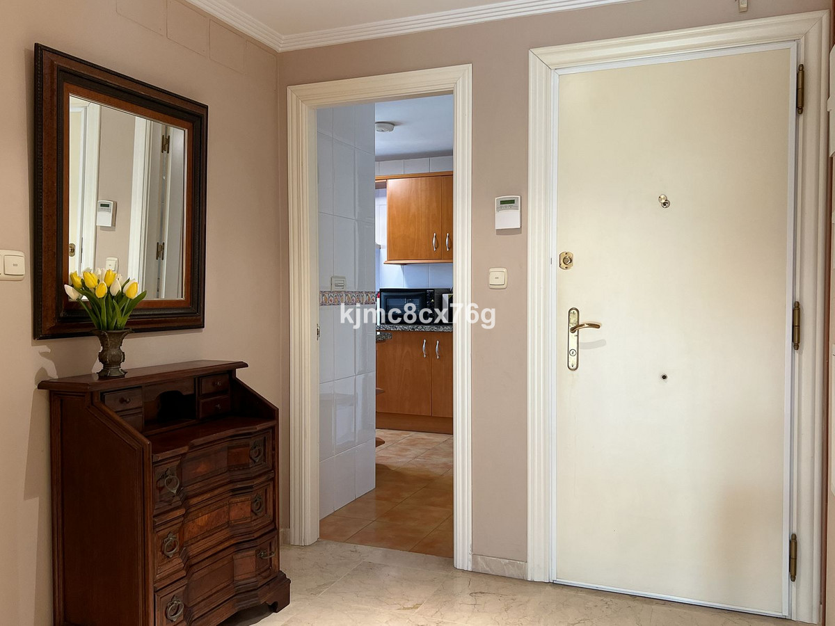 Middle Floor Apartment in Marbella