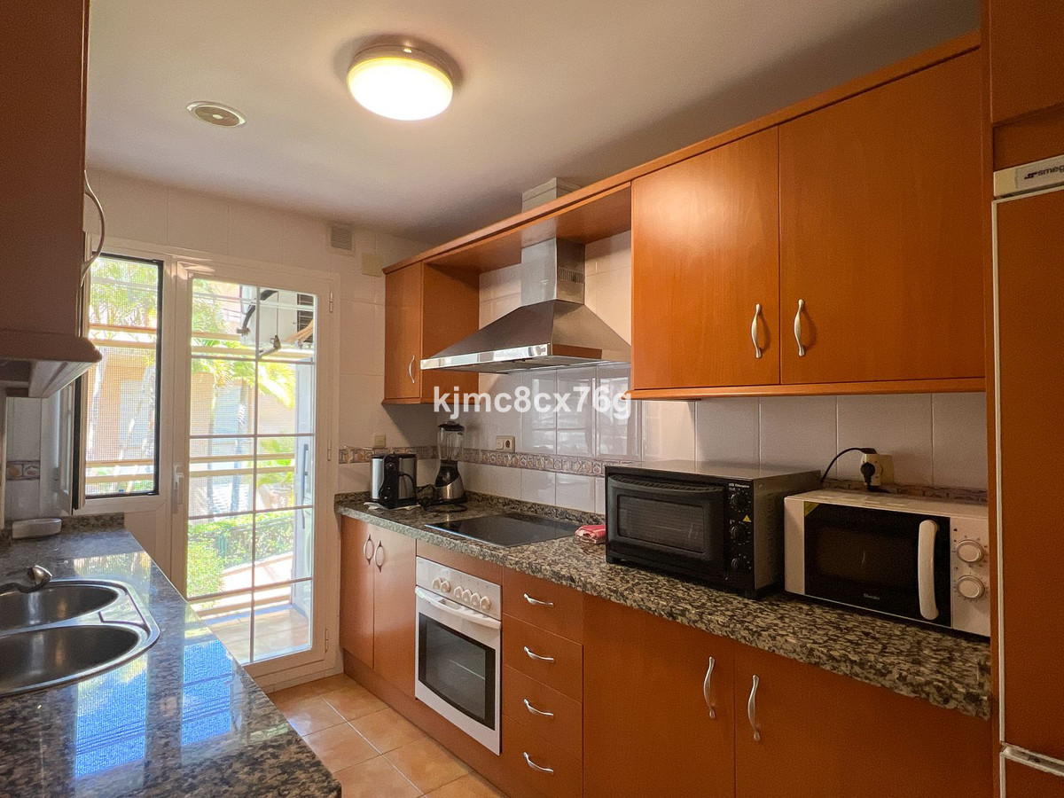 Middle Floor Apartment in Marbella