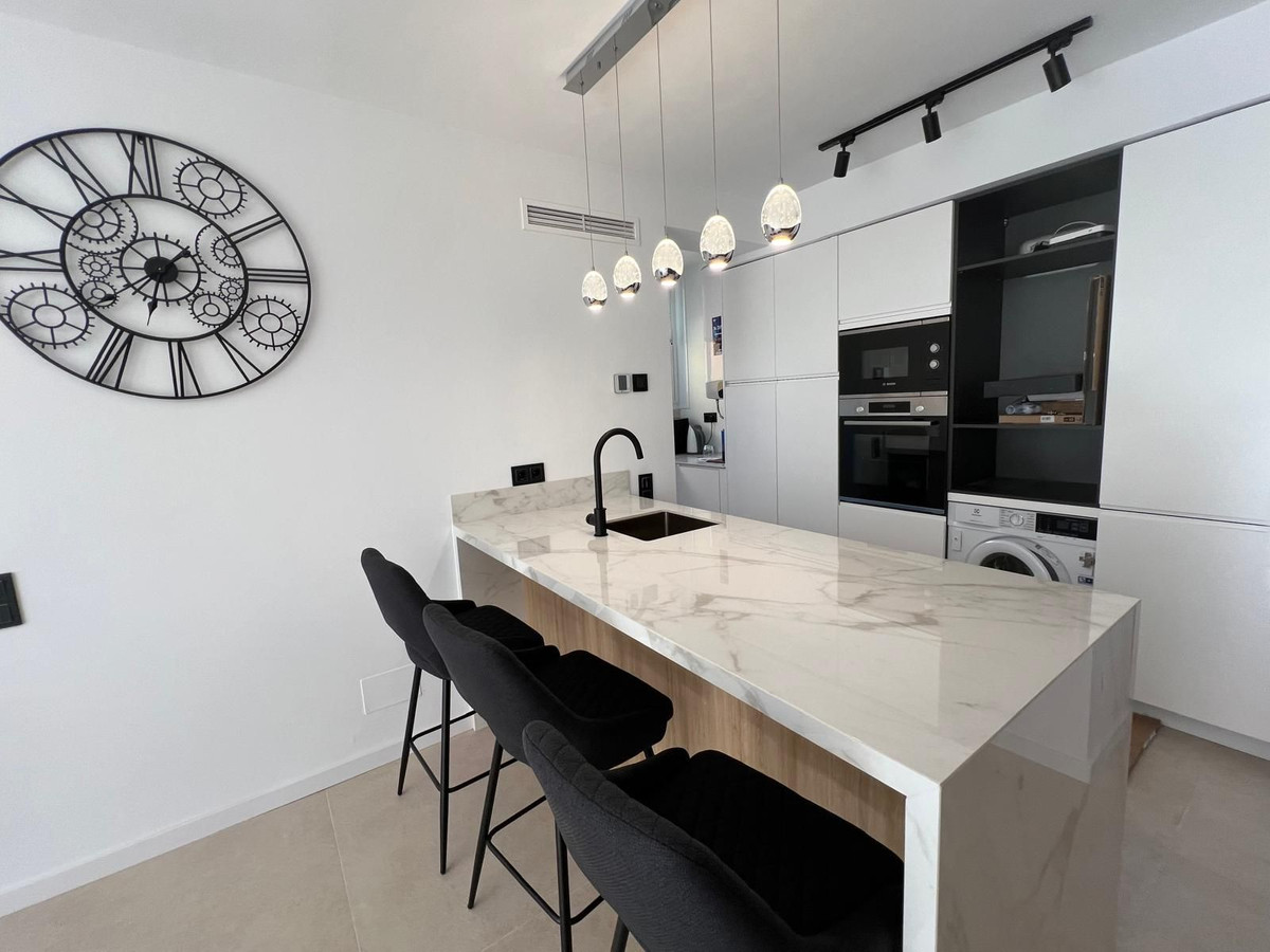 Middle Floor Apartment in Marbella