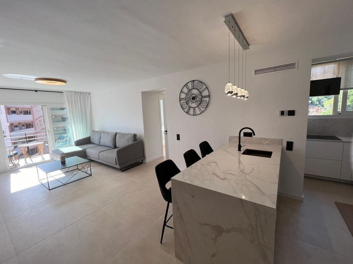 Middle Floor Apartment in Marbella