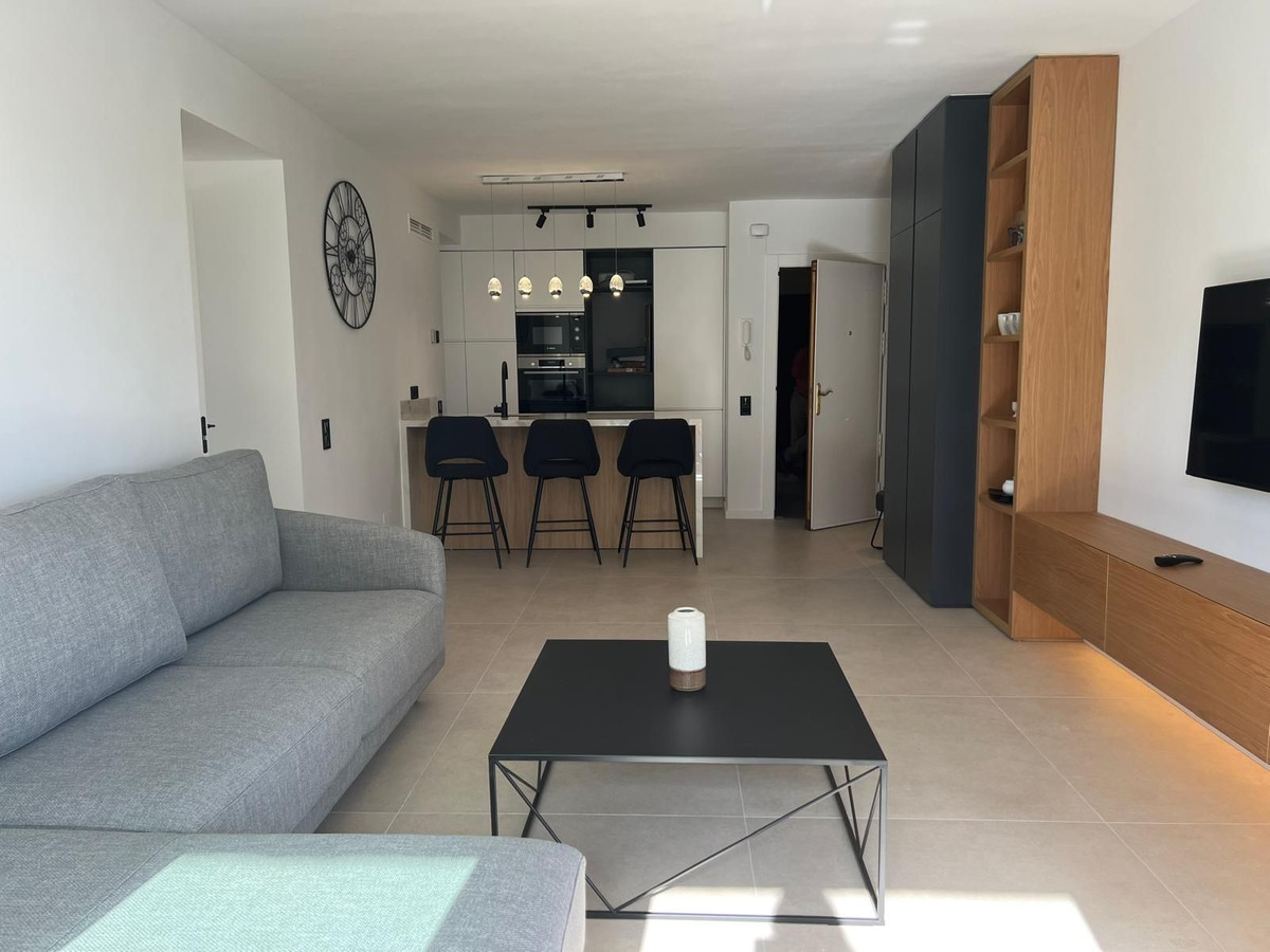 Middle Floor Apartment in Marbella
