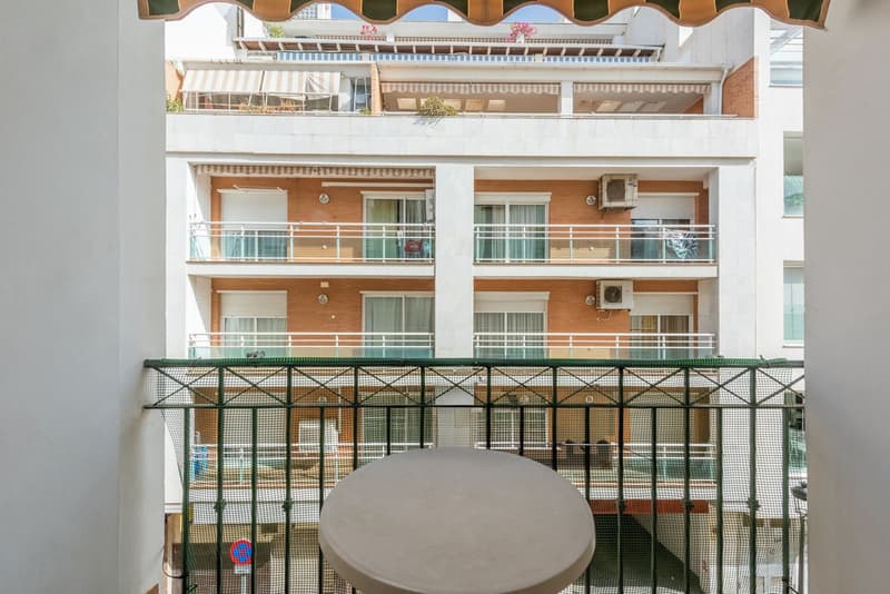 Middle Floor Apartment in Estepona
