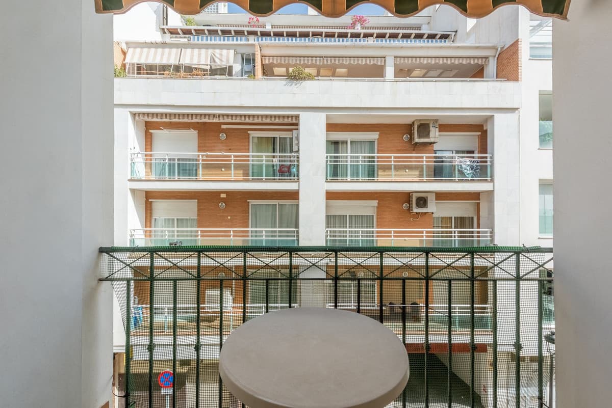 Middle Floor Apartment in Estepona