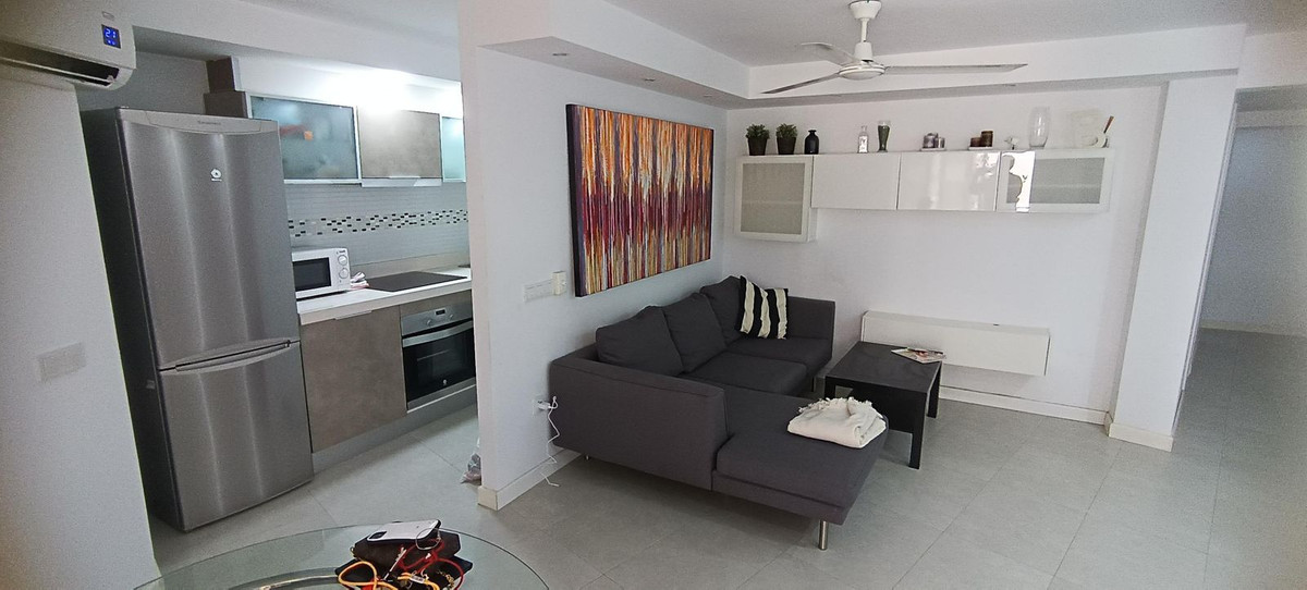 Middle Floor Apartment in Marbella