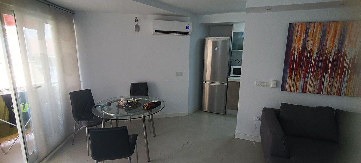 Middle Floor Apartment in Marbella