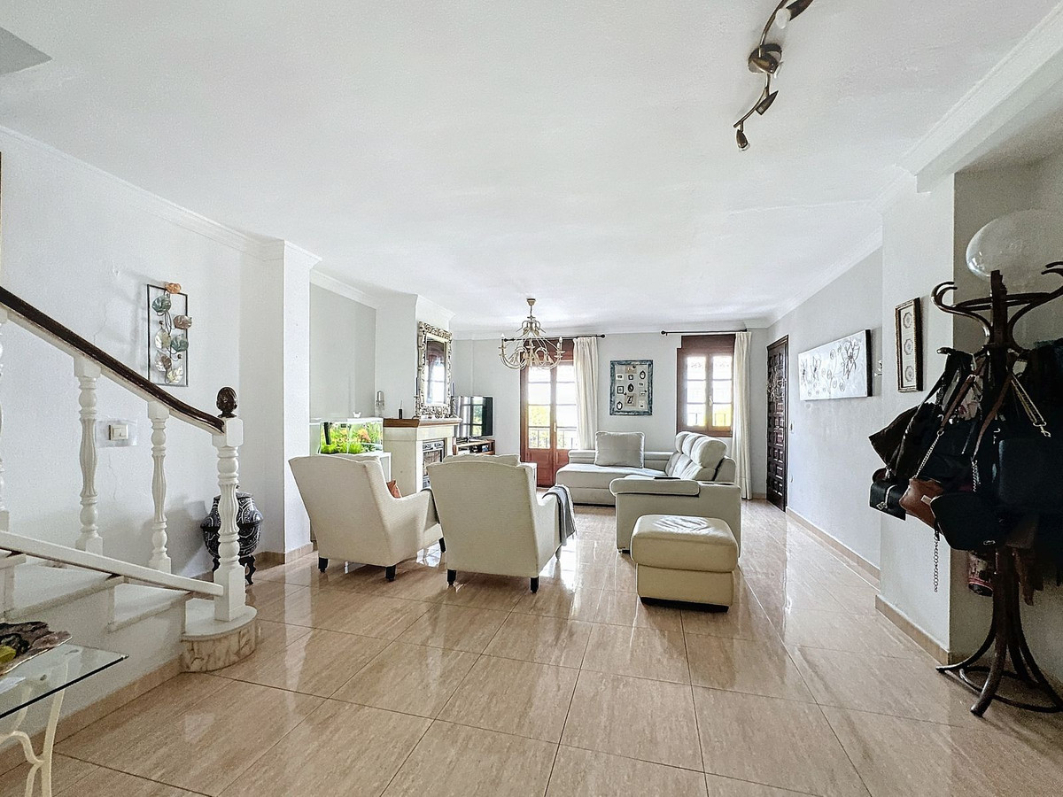 Semi-Detached House in Estepona