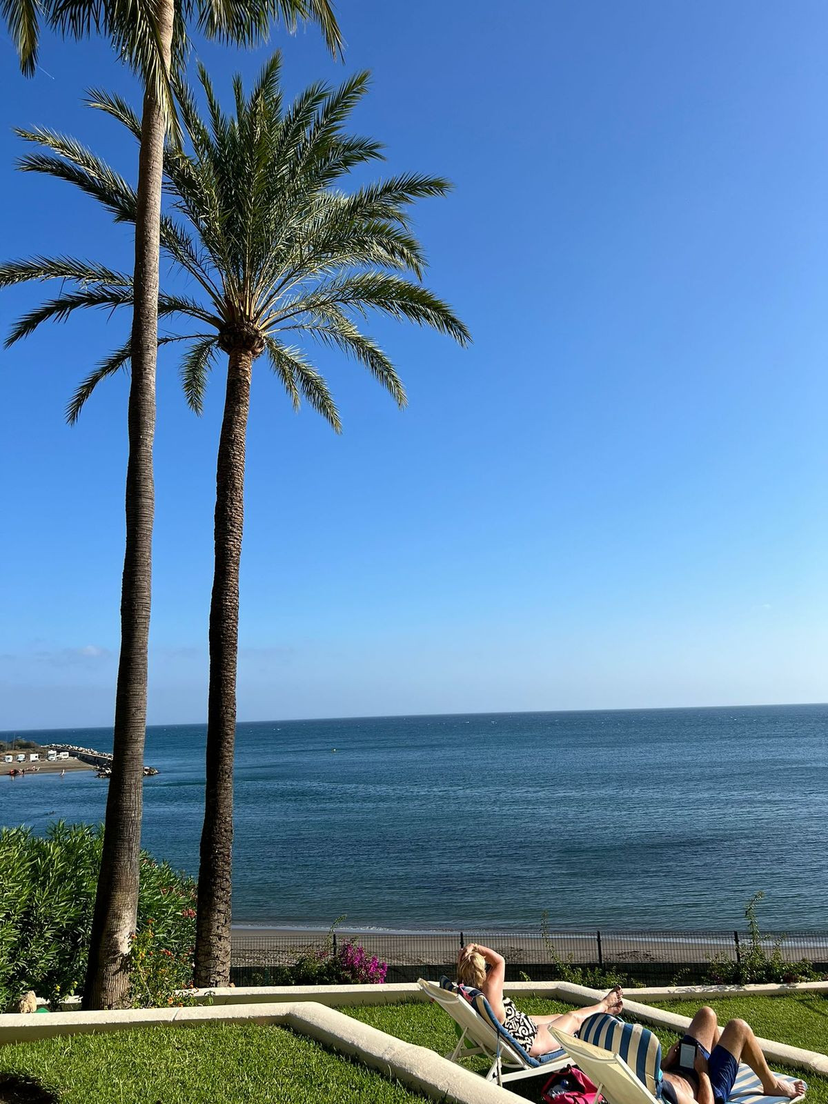 Middle Floor Apartment in Estepona