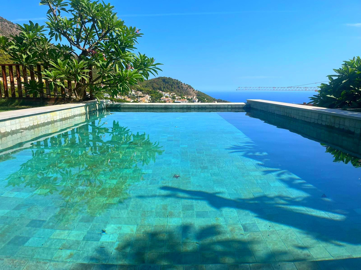 Detached Villa in Mijas