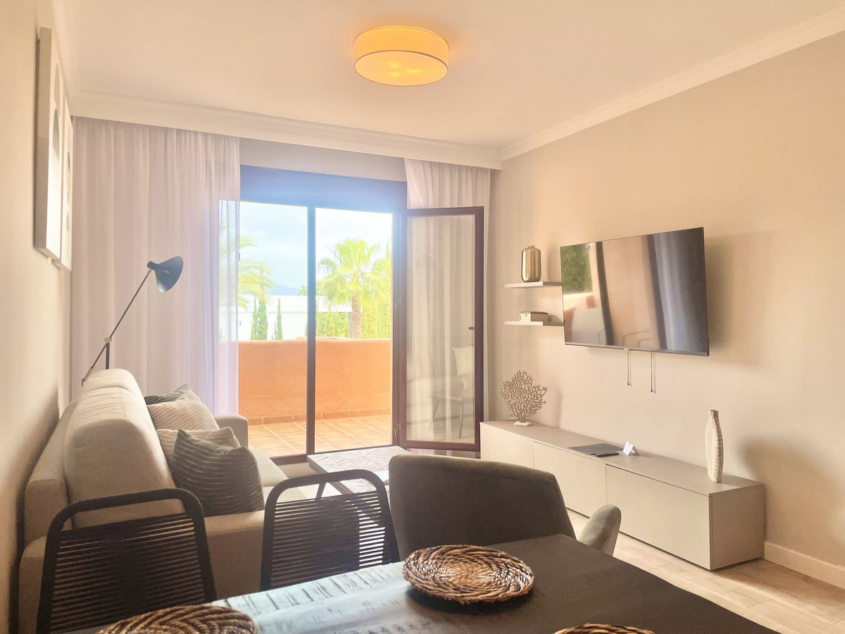 Middle Floor Apartment in Benahavís