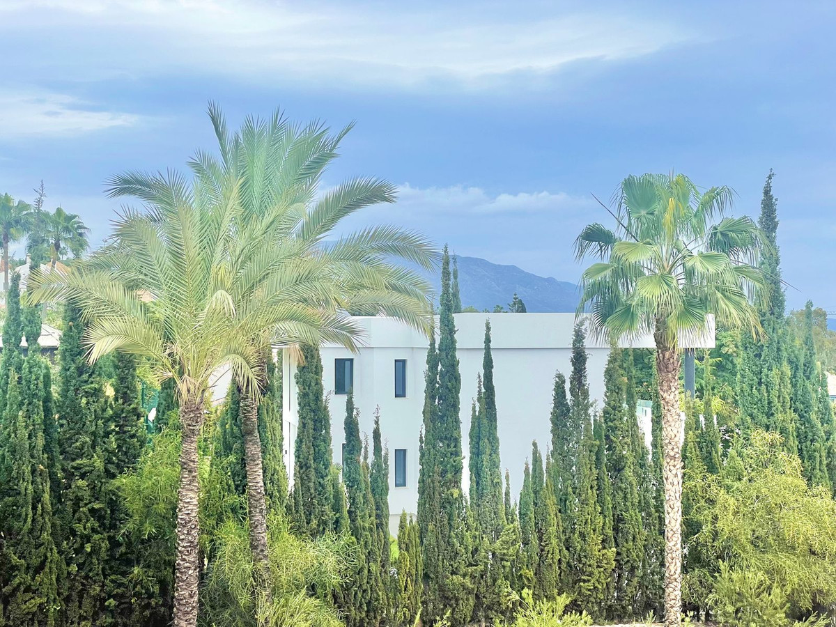 Middle Floor Apartment in Benahavís