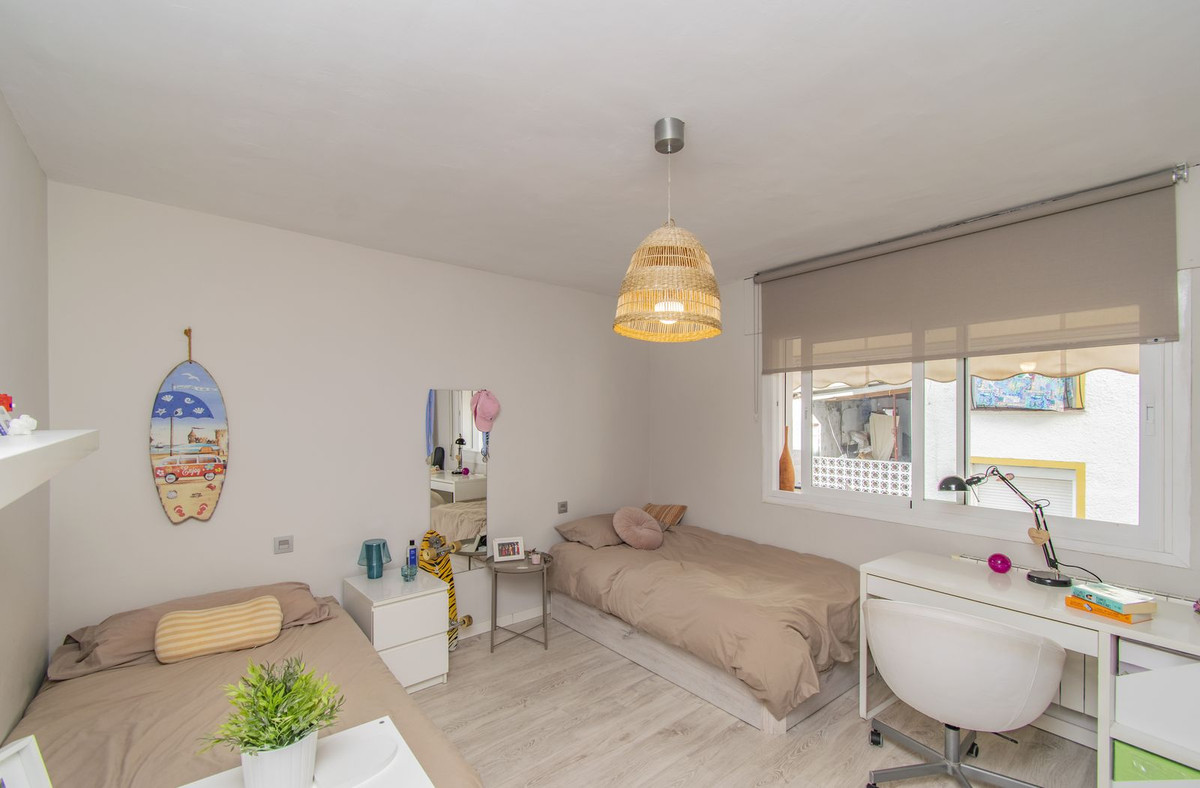 Middle Floor Apartment in Marbella