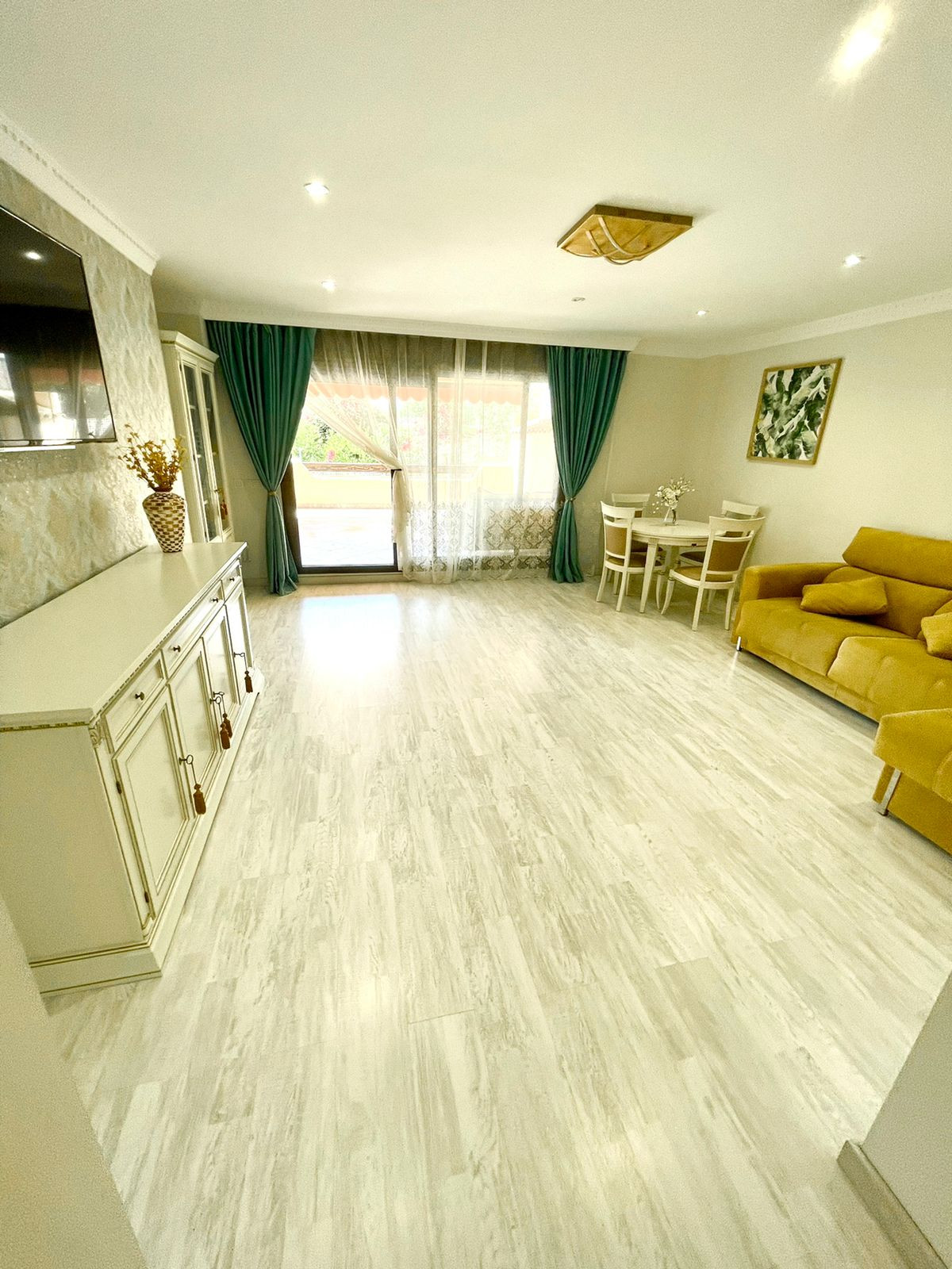 Ground Floor Apartment in Benahavís