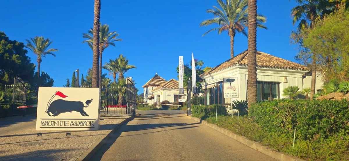 Residential Plot in Benahavís