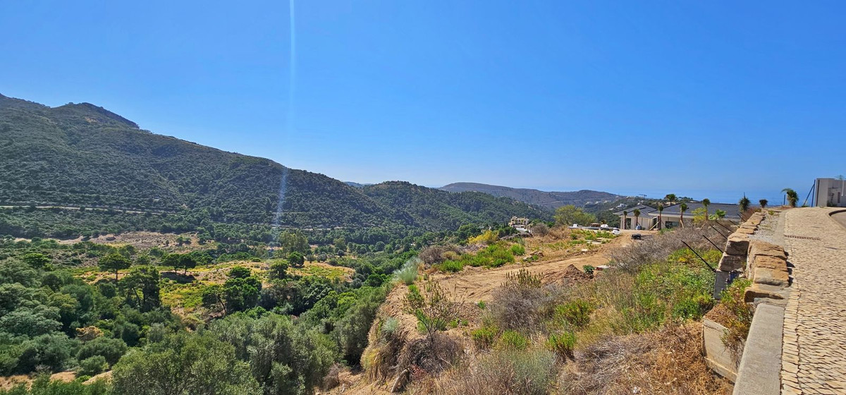 Residential Plot in Benahavís