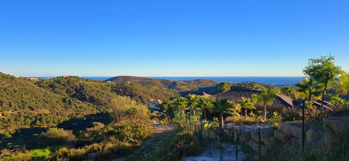Residential Plot in Benahavís