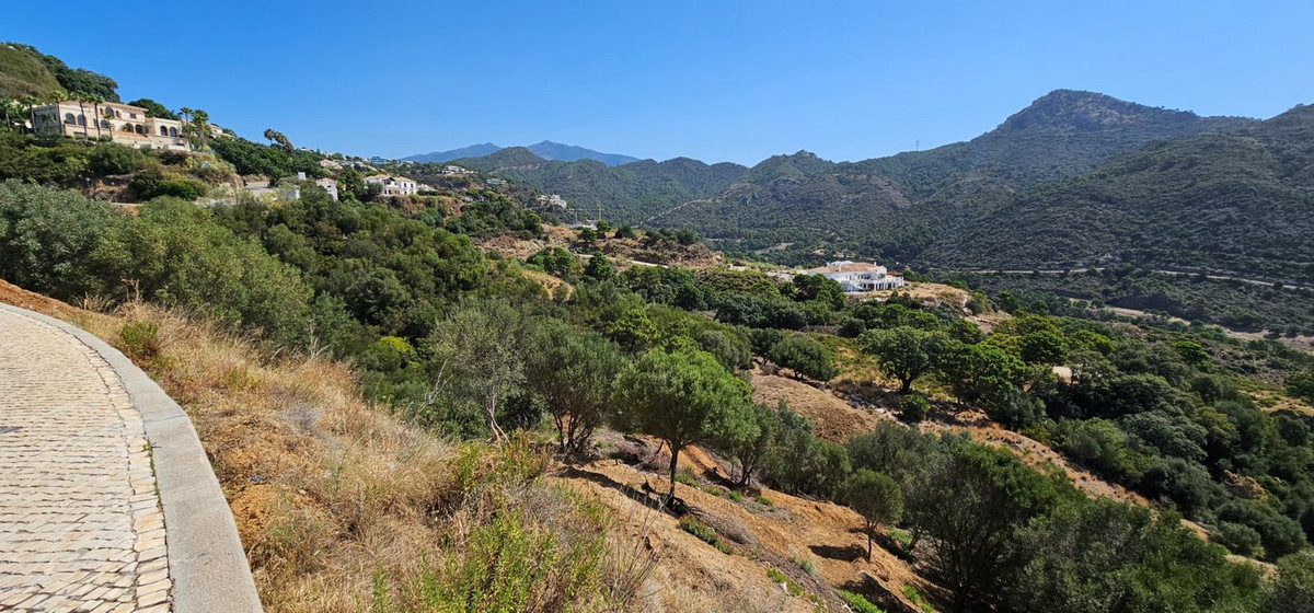 Residential Plot in Benahavís